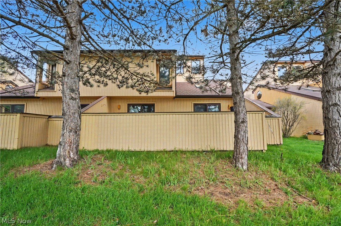 Windchimes On Summit - Residential