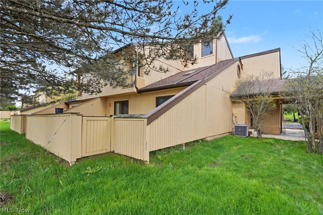 Windchimes On Summit - Residential