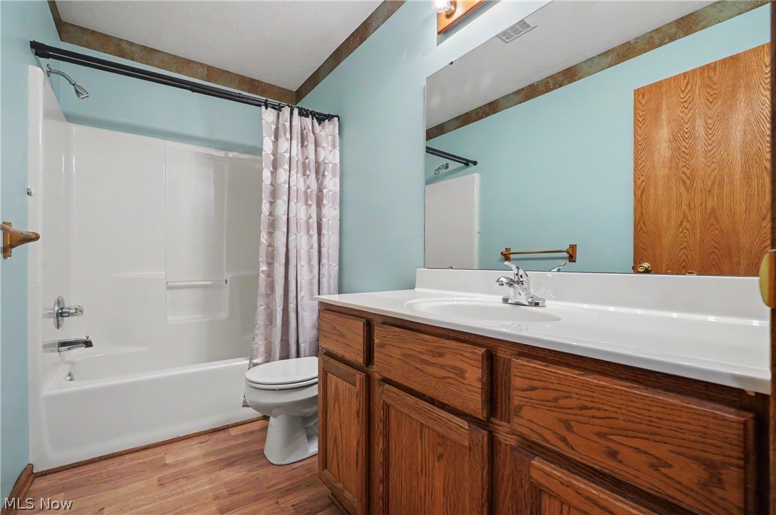 Windchimes On Summit - Residential