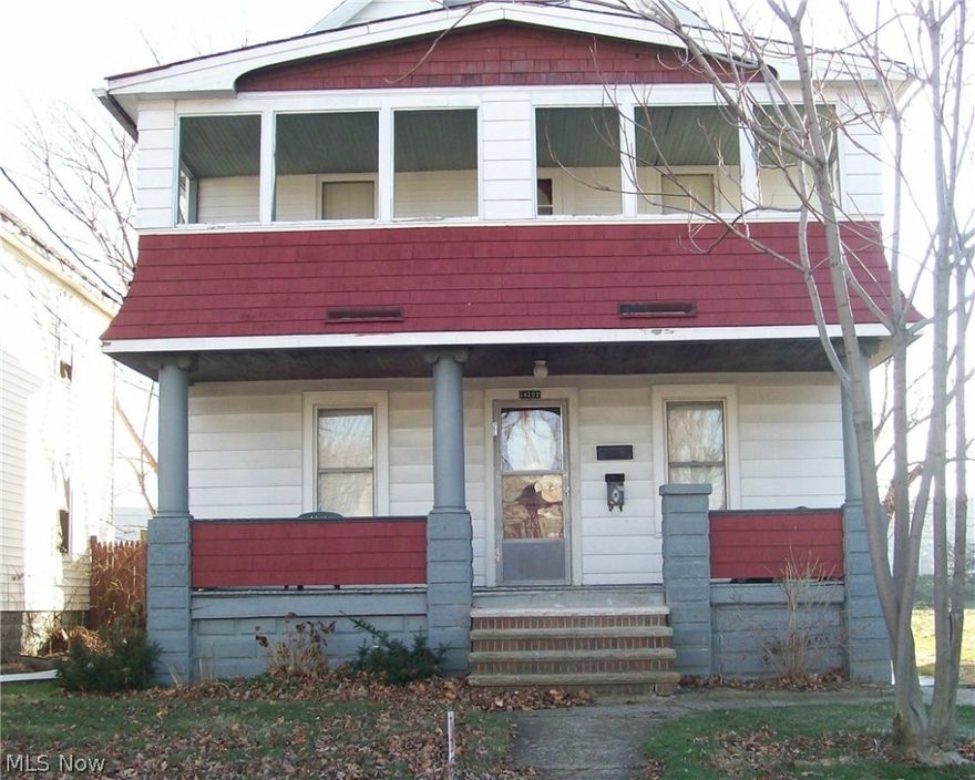 This spacious Colonial features 2 bedrooms and 1 full bath in each unit. A nice size living room with hard wood floors and a eat in kitchen. Each unit has access to the porch. The upper unit has access to the third floorwithbtwo additinal bed rooms per the owner. We have a full unfinished basement with separate utilities. A good opportunity.