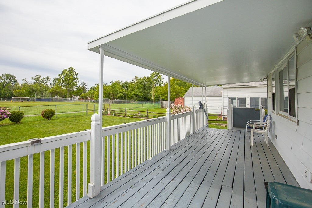 30062 Frank Drive, Wickliffe, Ohio image 34