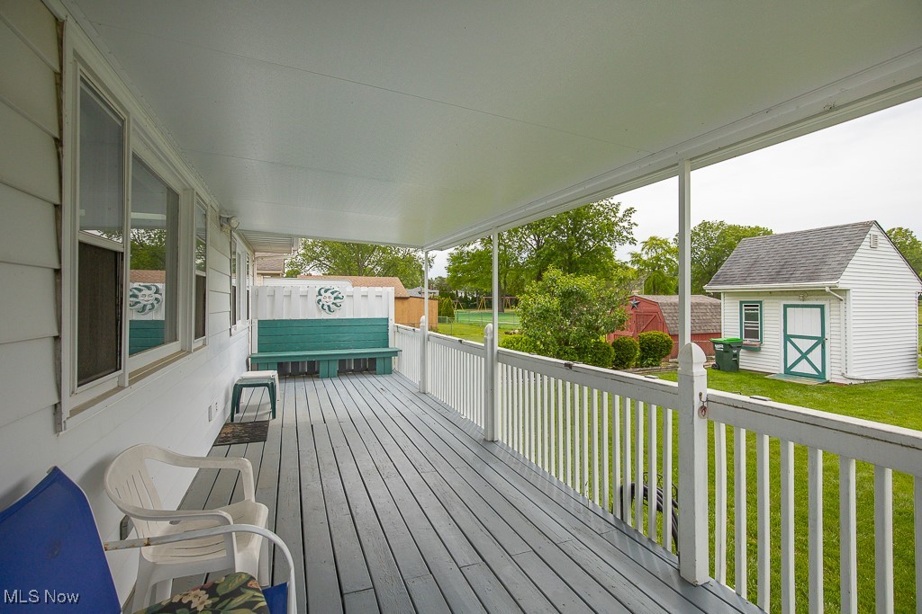 30062 Frank Drive, Wickliffe, Ohio image 35