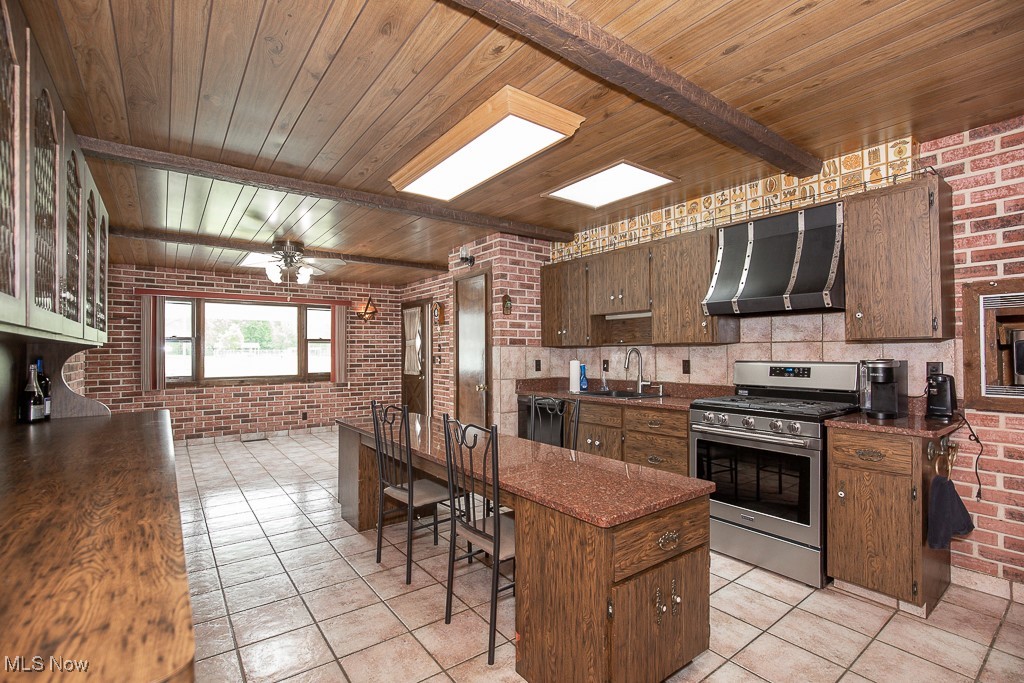 30062 Frank Drive, Wickliffe, Ohio image 6