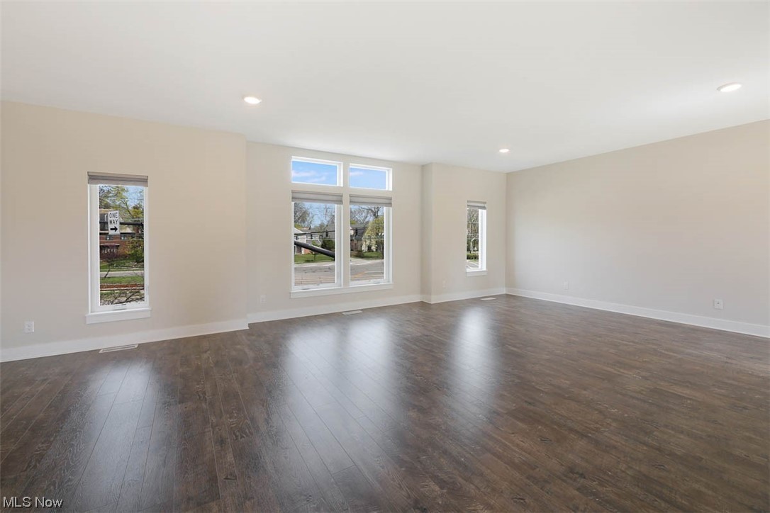 Van Aken Condos Ph 2 - Residential