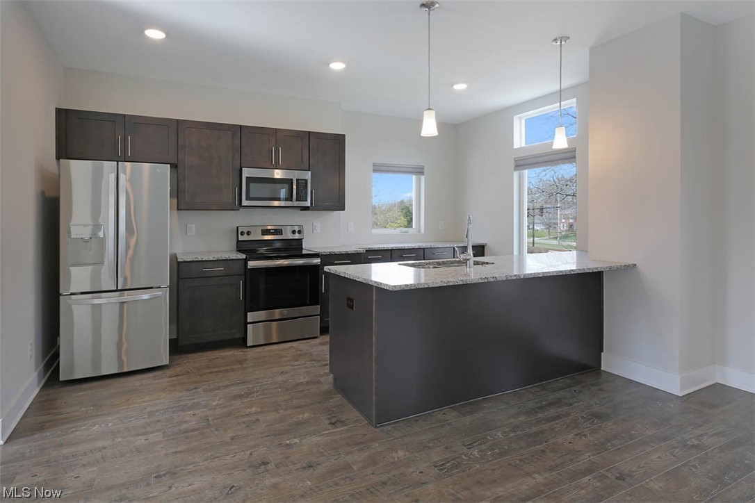 Van Aken Condos Ph 2 - Residential