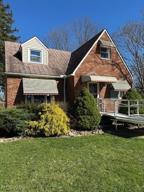 5857 W 54th Street, Parma, OH 44129 - #: 5200546