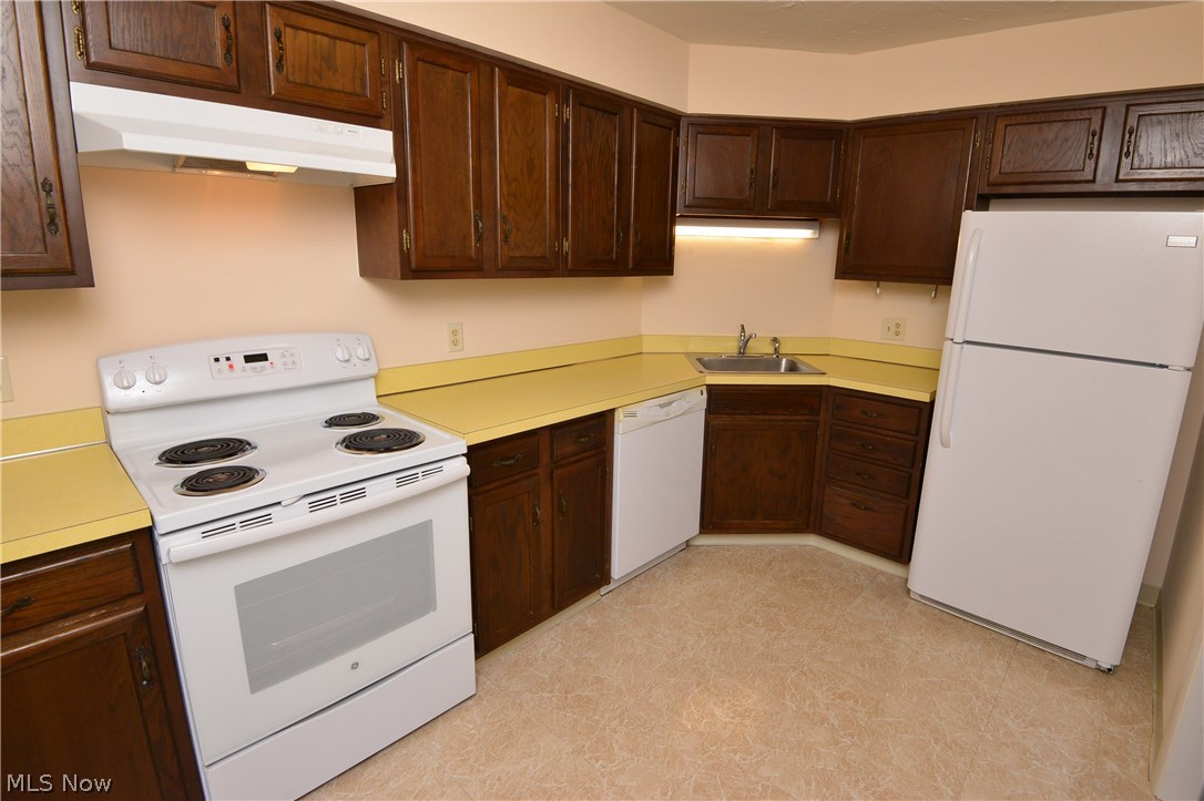 Meridian Condo - Residential