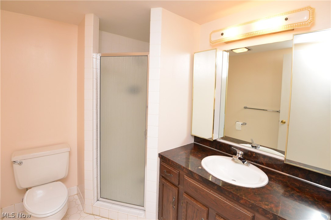 Meridian Condo - Residential