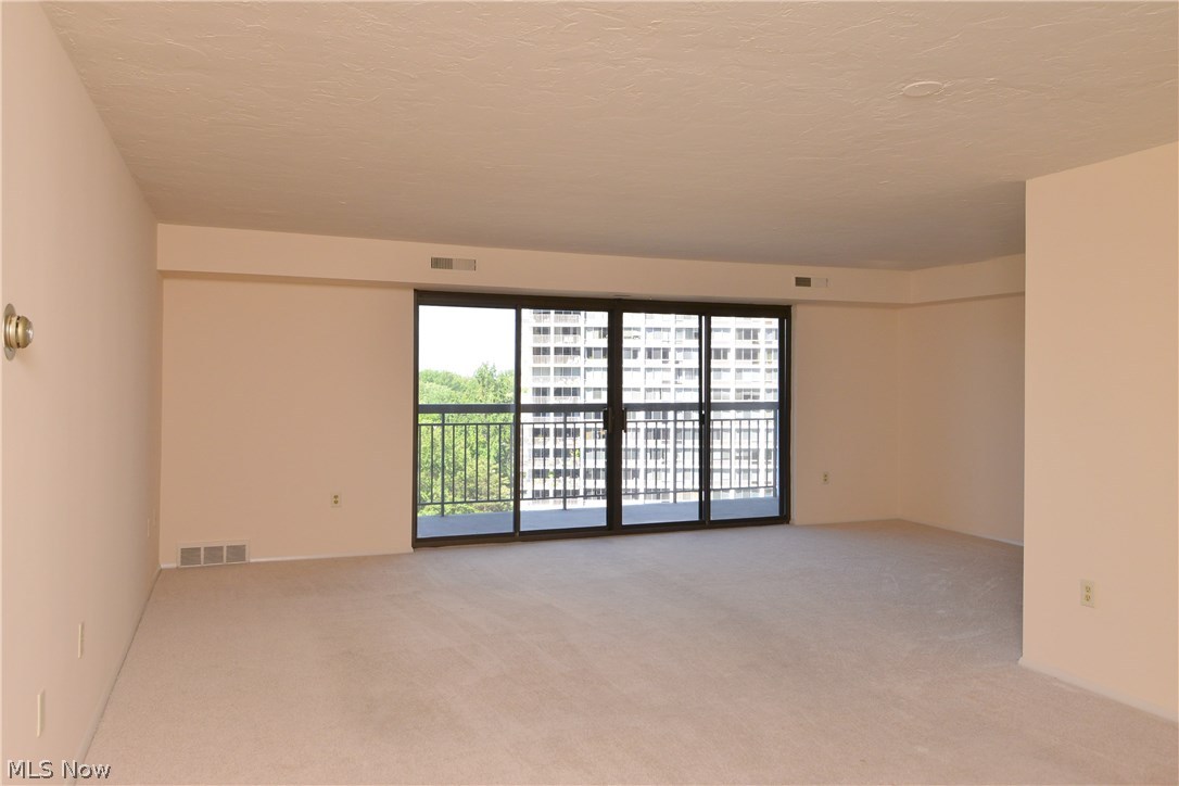 Meridian Condo - Residential