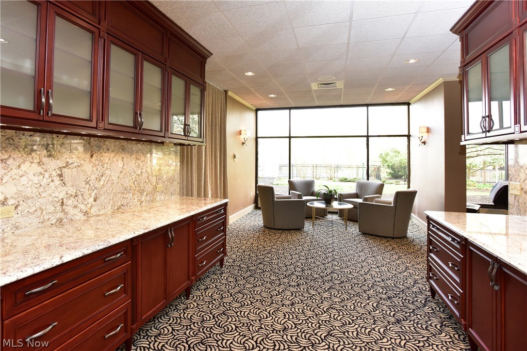 Meridian Condo - Residential