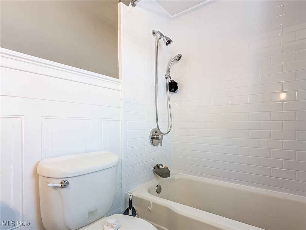 University Heights, Ohio 44118, United States, 4 Bedrooms Bedrooms, ,2 BathroomsBathrooms,Residential,Active,238661