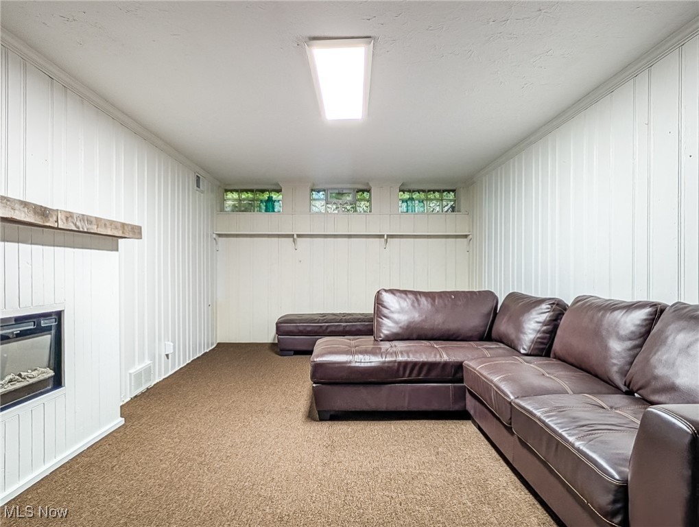 University Heights, Ohio 44118, United States, 4 Bedrooms Bedrooms, ,2 BathroomsBathrooms,Residential,Active,238661