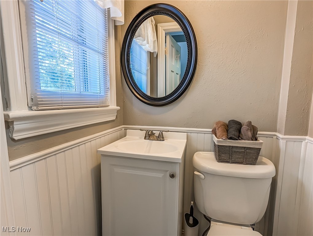 University Heights, Ohio 44118, United States, 4 Bedrooms Bedrooms, ,2 BathroomsBathrooms,Residential,Active,238661