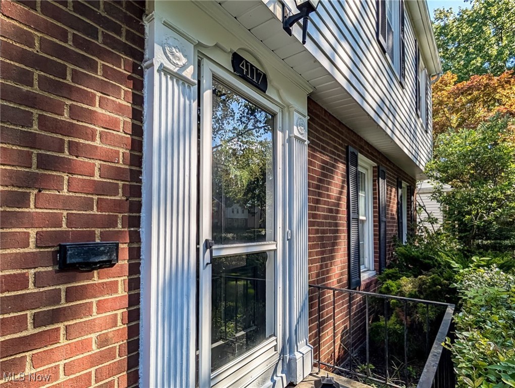 University Heights, Ohio 44118, United States, 4 Bedrooms Bedrooms, ,2 BathroomsBathrooms,Residential,Active,238661