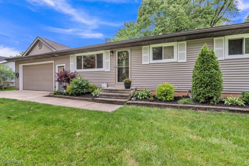6254 Mackenzie Road, North Olmsted, Ohio image 15