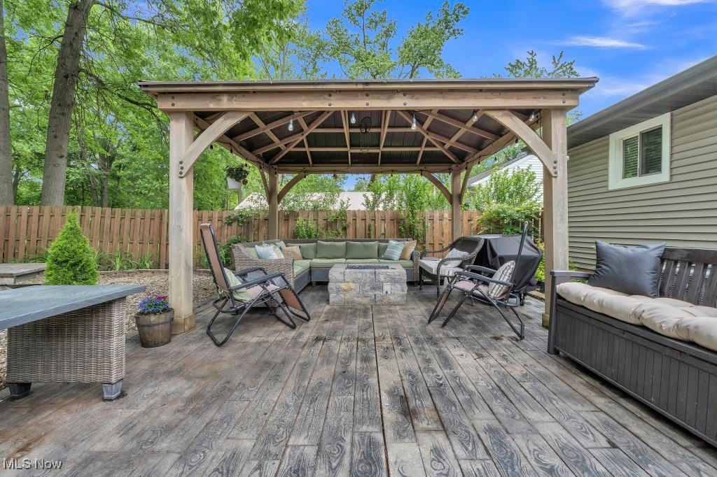 6254 Mackenzie Road, North Olmsted, Ohio image 3