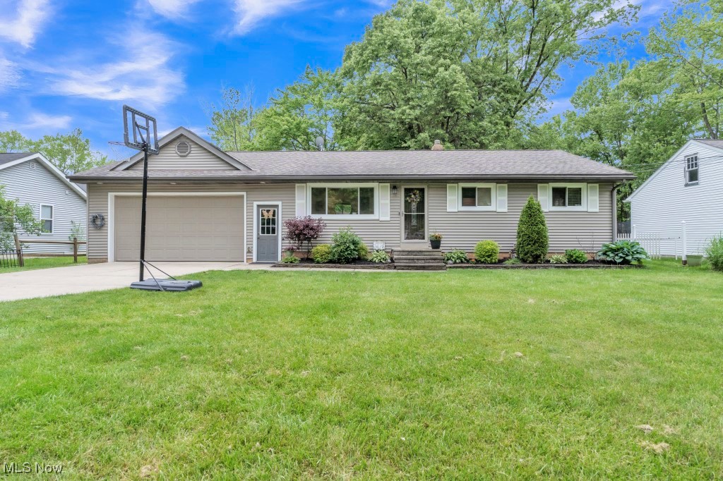 6254 Mackenzie Road, North Olmsted, Ohio image 1