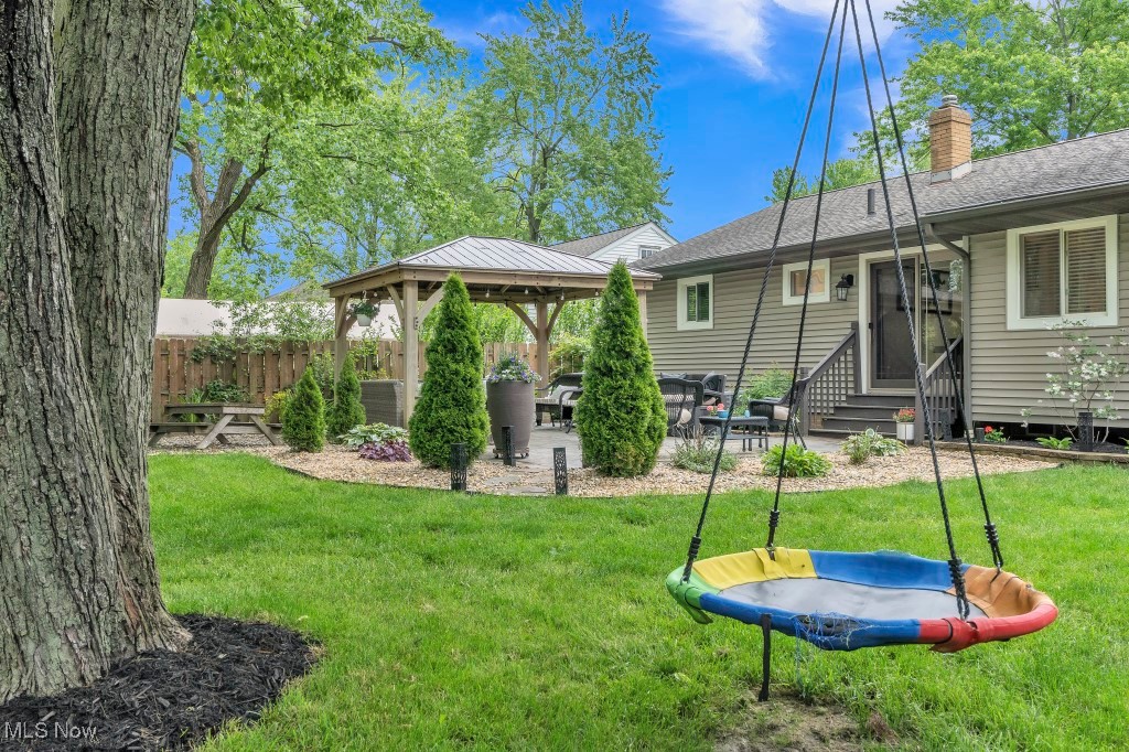 6254 Mackenzie Road, North Olmsted, Ohio image 8