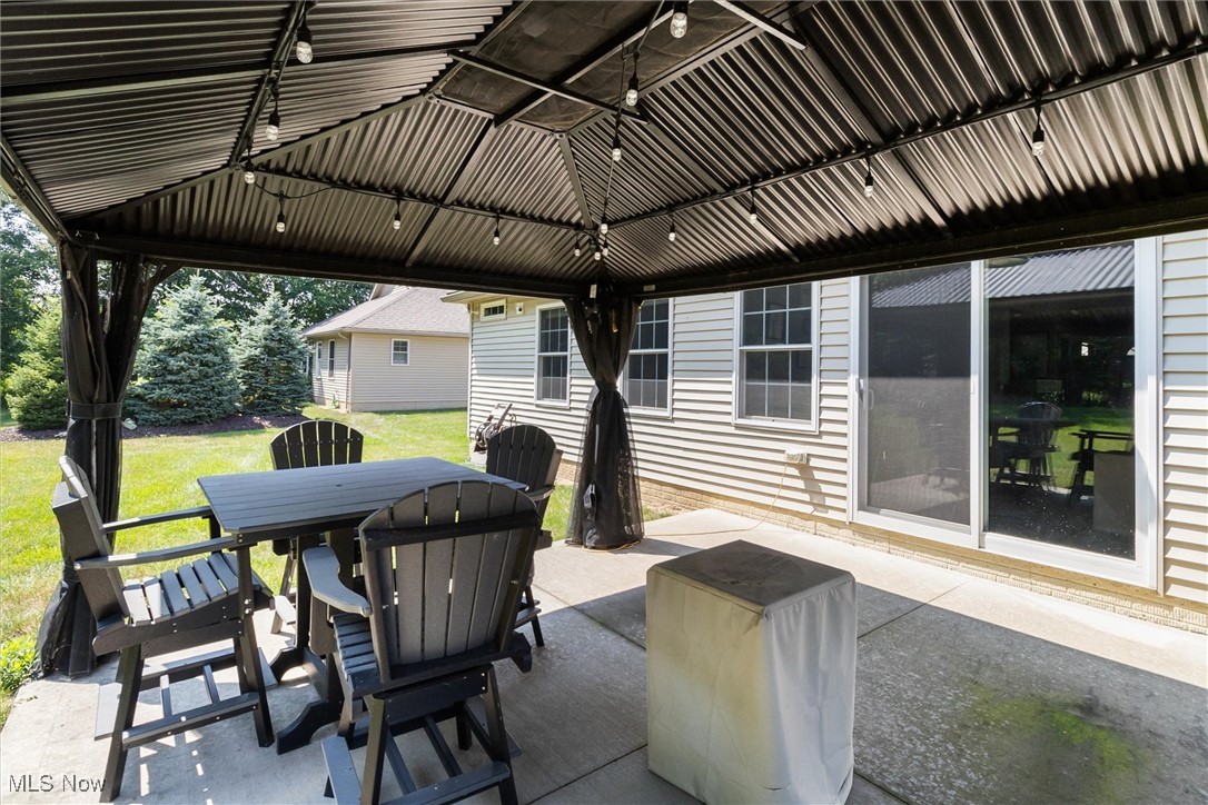 1146 Fox Run