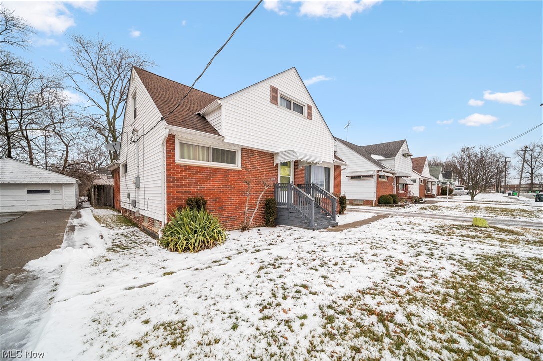 Milan S Kapels - Residential