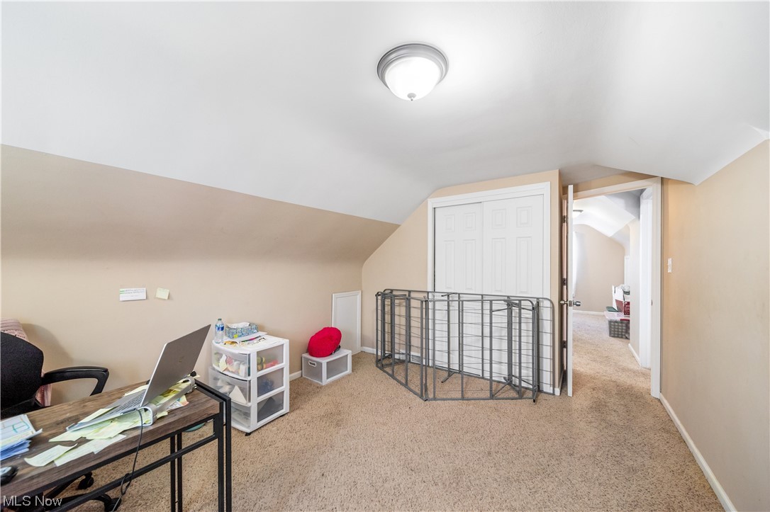 Milan S Kapels - Residential