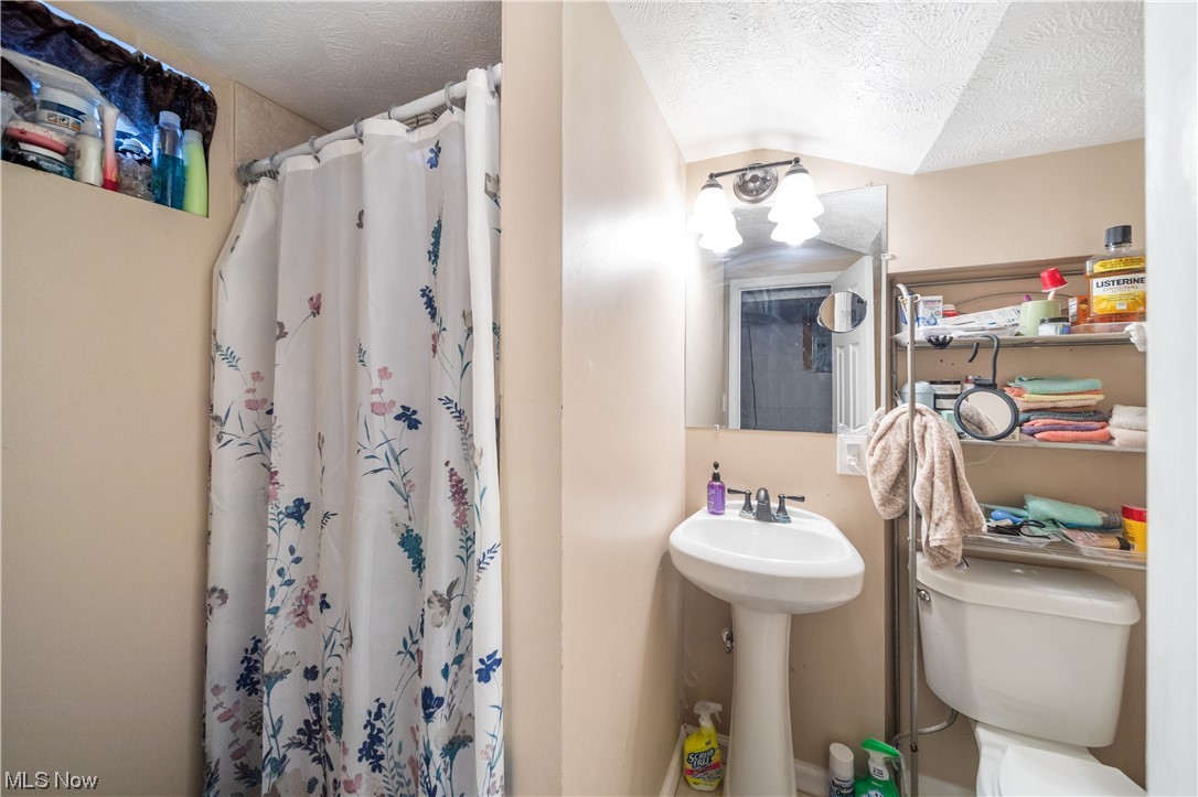 Milan S Kapels - Residential