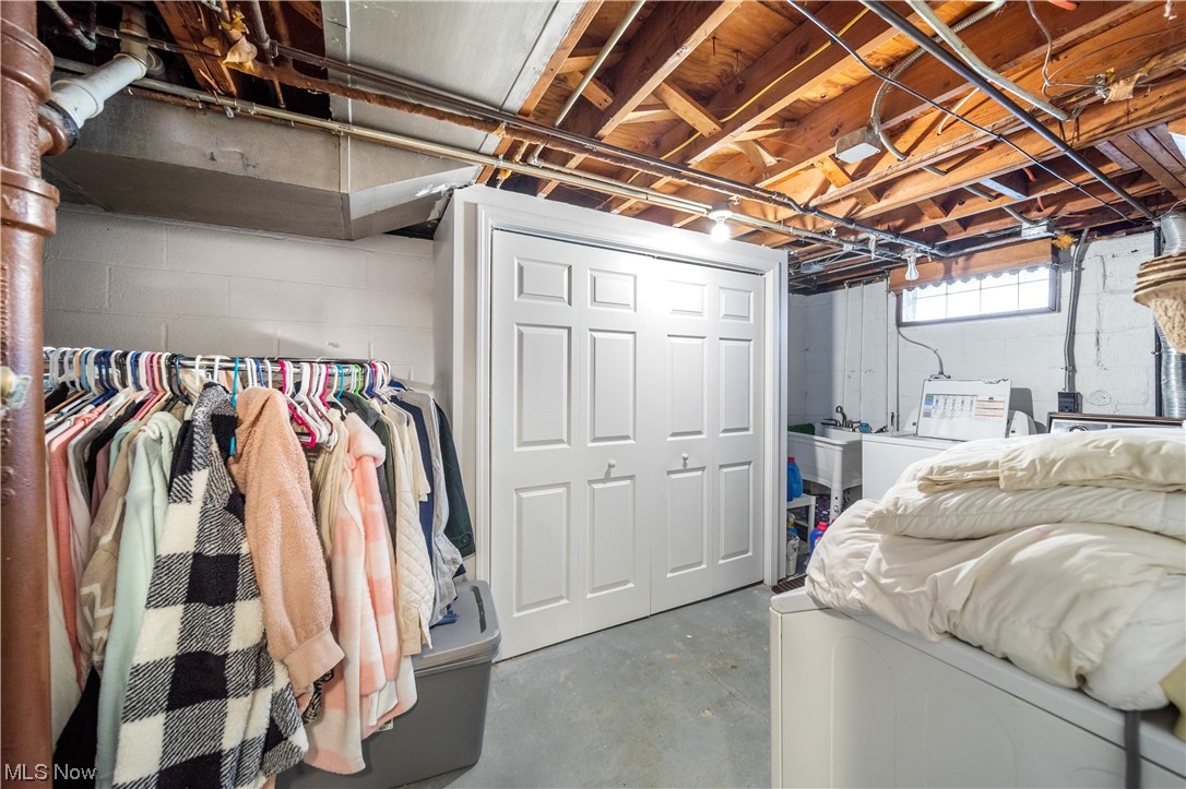 Milan S Kapels - Residential