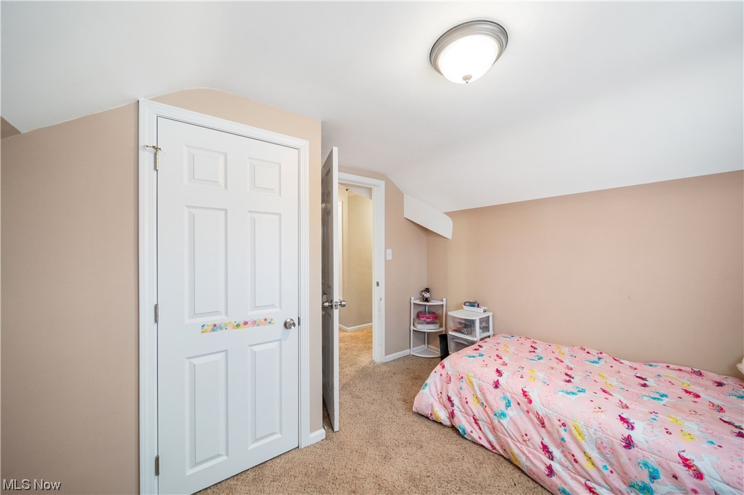 Milan S Kapels - Residential