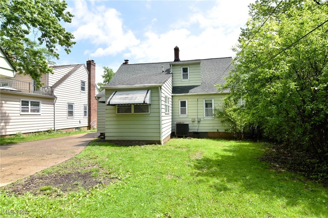 Cleveland Heights, Ohio 44121, United States, 4 Bedrooms Bedrooms, ,3 BathroomsBathrooms,Residential,Active,132131