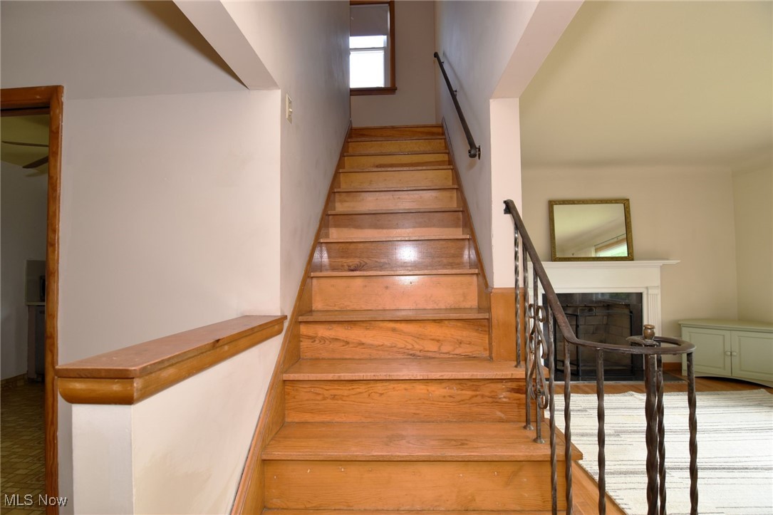 Cleveland Heights, Ohio 44121, United States, 4 Bedrooms Bedrooms, ,3 BathroomsBathrooms,Residential,Active,132131