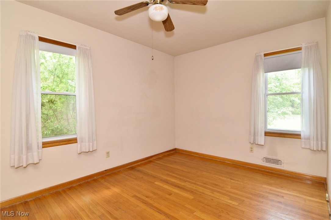 Cleveland Heights, Ohio 44121, United States, 4 Bedrooms Bedrooms, ,3 BathroomsBathrooms,Residential,Active,132131