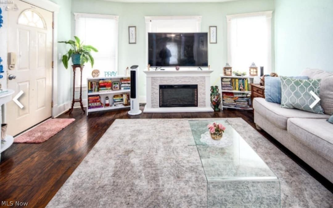 742 Lakeside Avenue