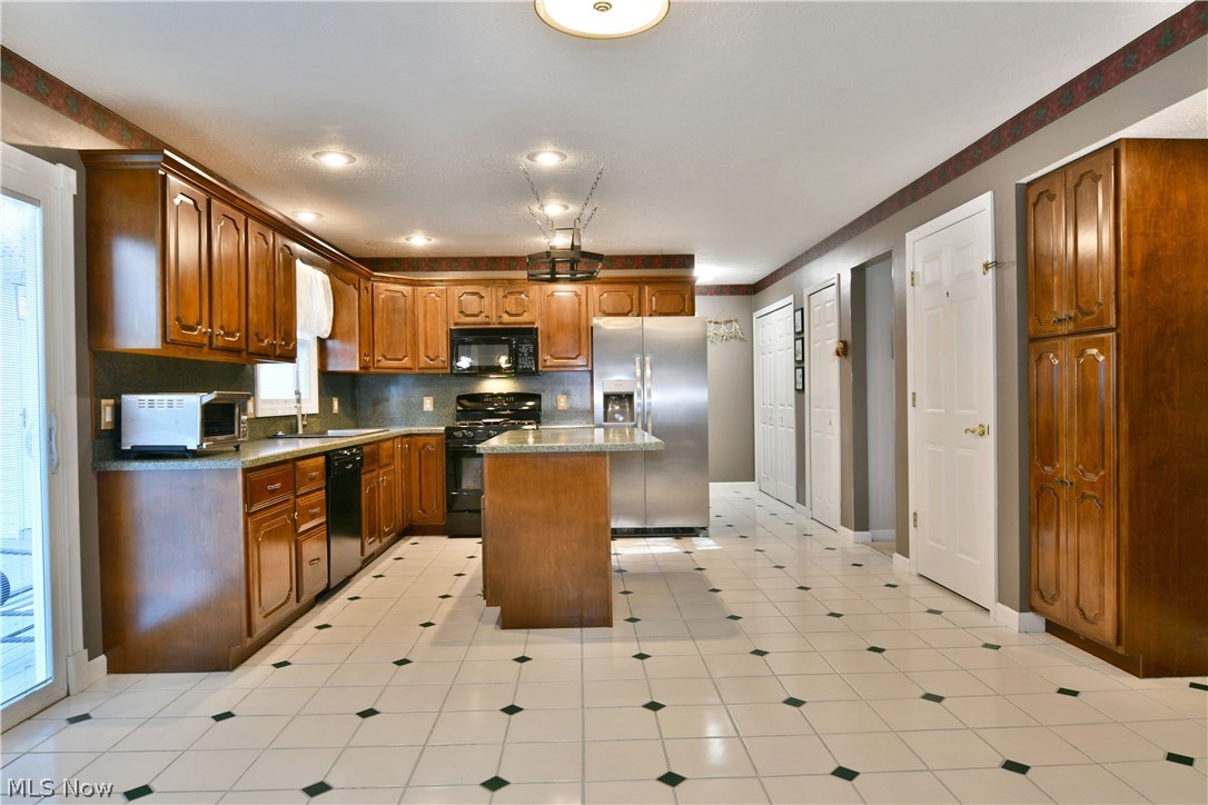 Hidden Lakes Dev 02 - Residential