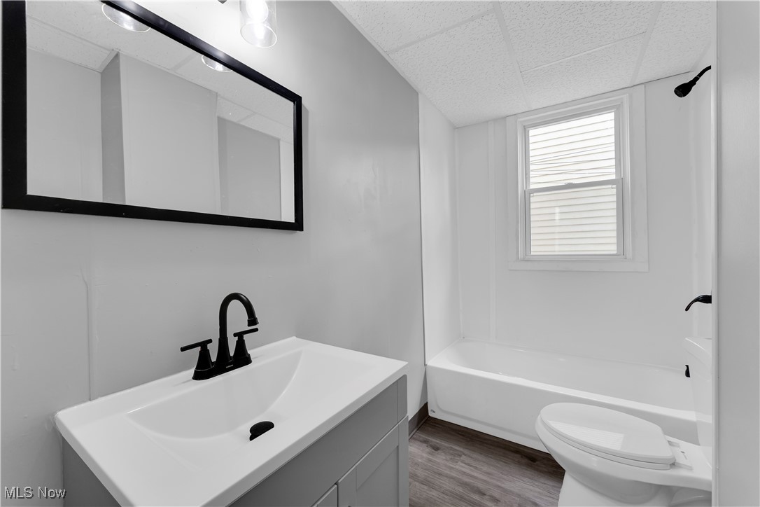 Diodate Clarks - Residential Income