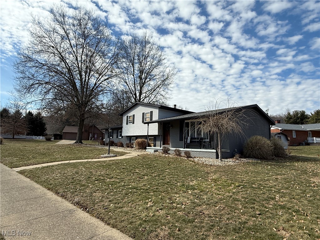 483 Stratton Avenue, New Philadelphia, Ohio image 2