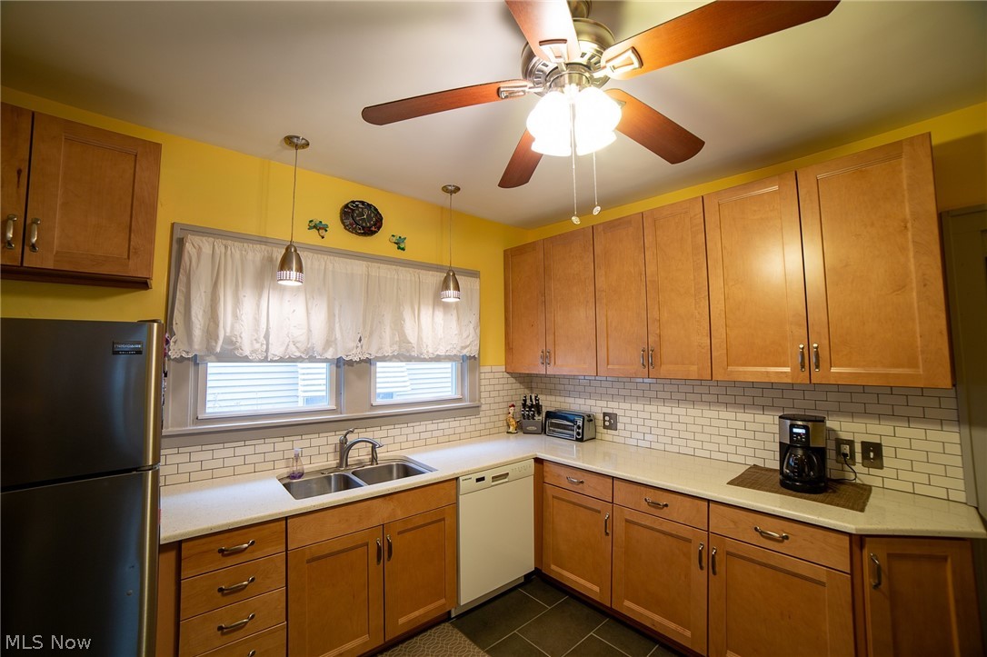 Mathew & Gilbert 07 - Residential