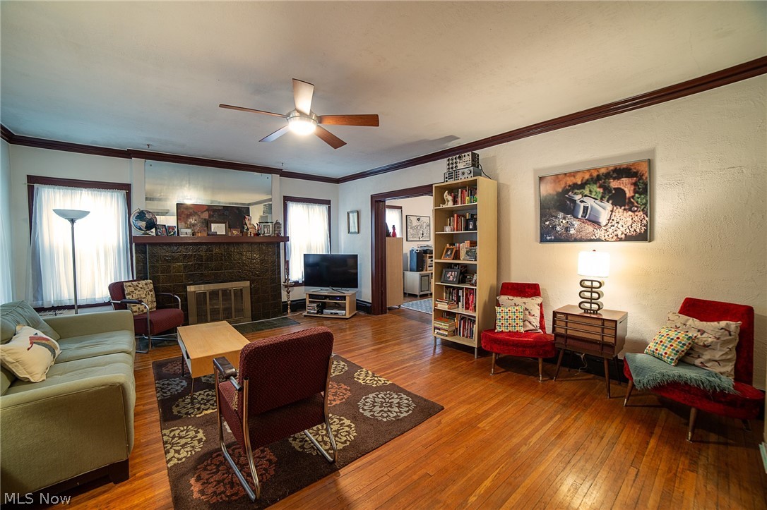 Mathew & Gilbert 07 - Residential