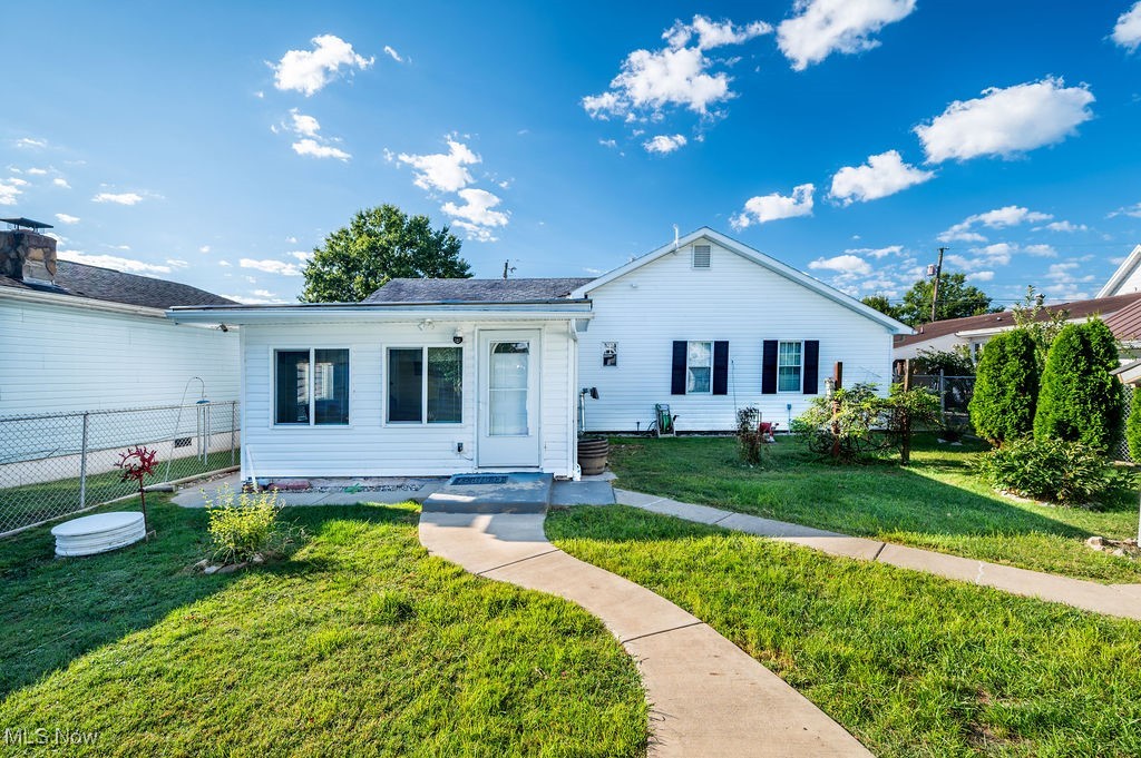 Parkersburg, West Virginia 26101, United States, 2 Bedrooms Bedrooms, ,2 BathroomsBathrooms,Residential,Active,228037