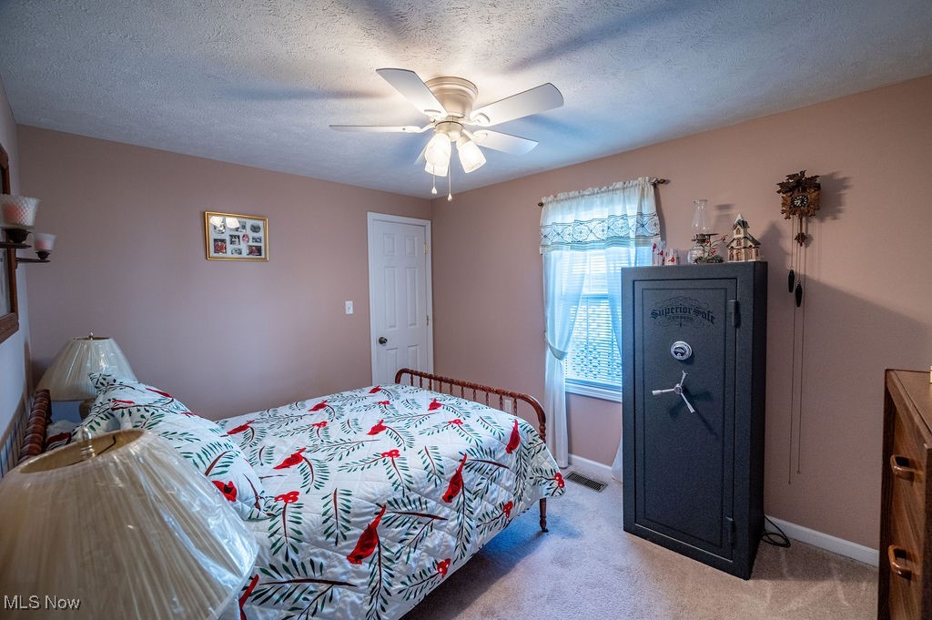 Parkersburg, West Virginia 26101, United States, 2 Bedrooms Bedrooms, ,2 BathroomsBathrooms,Residential,Active,228037