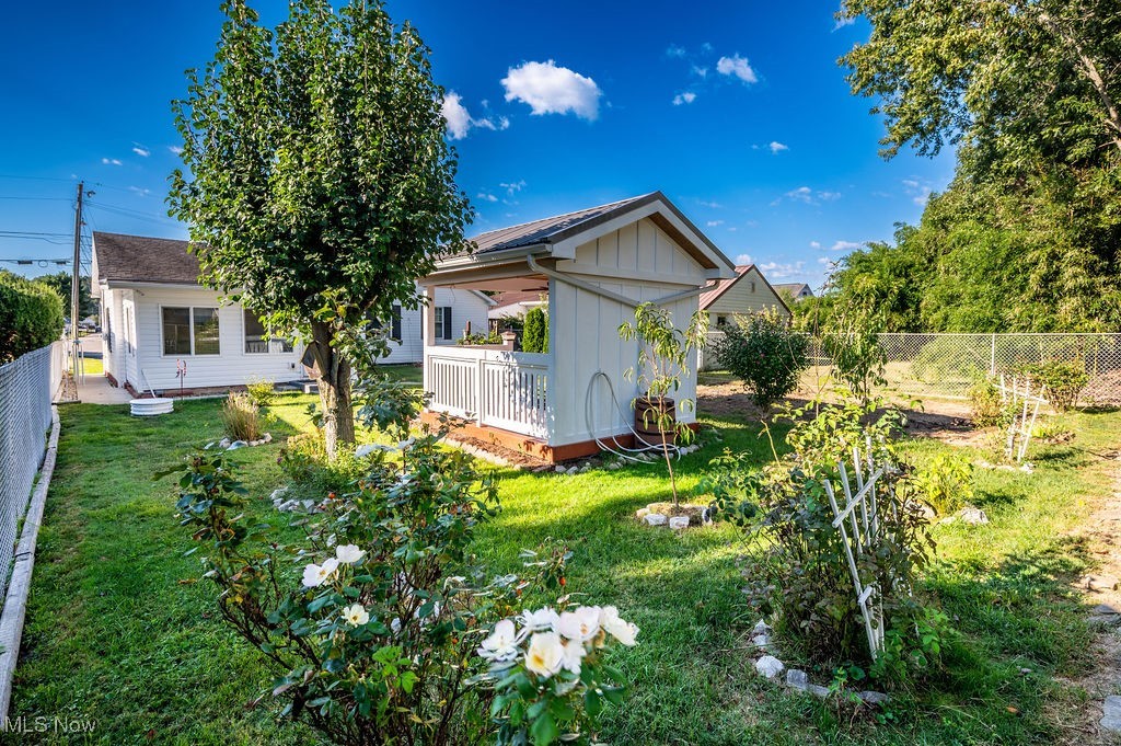 Parkersburg, West Virginia 26101, United States, 2 Bedrooms Bedrooms, ,2 BathroomsBathrooms,Residential,Active,228037