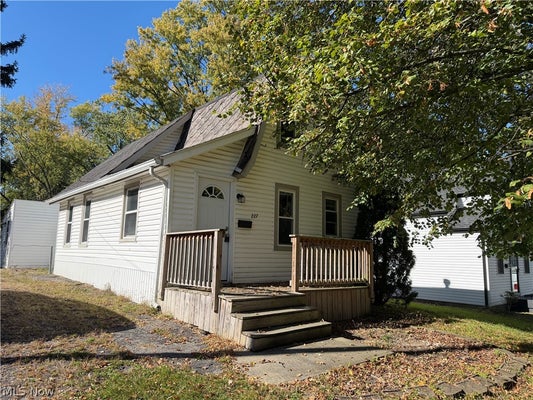 227 N EAST ST, MEDINA, OH 44256 - Image 90d13e006e2d24d0a010a3ee9ad3e2aa/2303217114