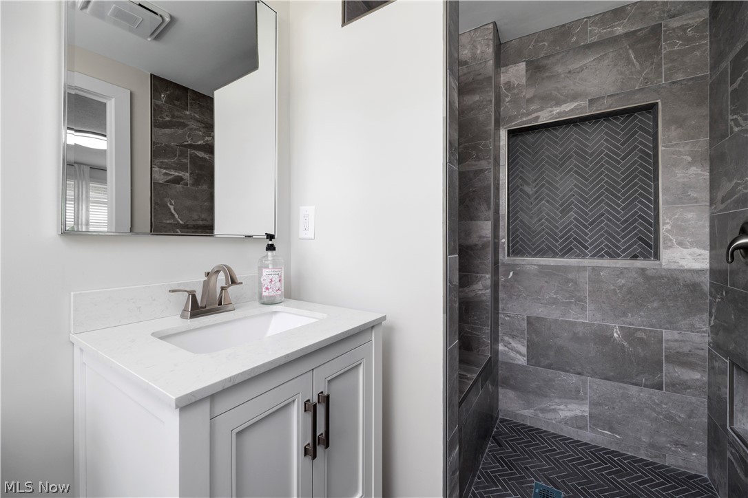 Avon Acres 05 - Residential