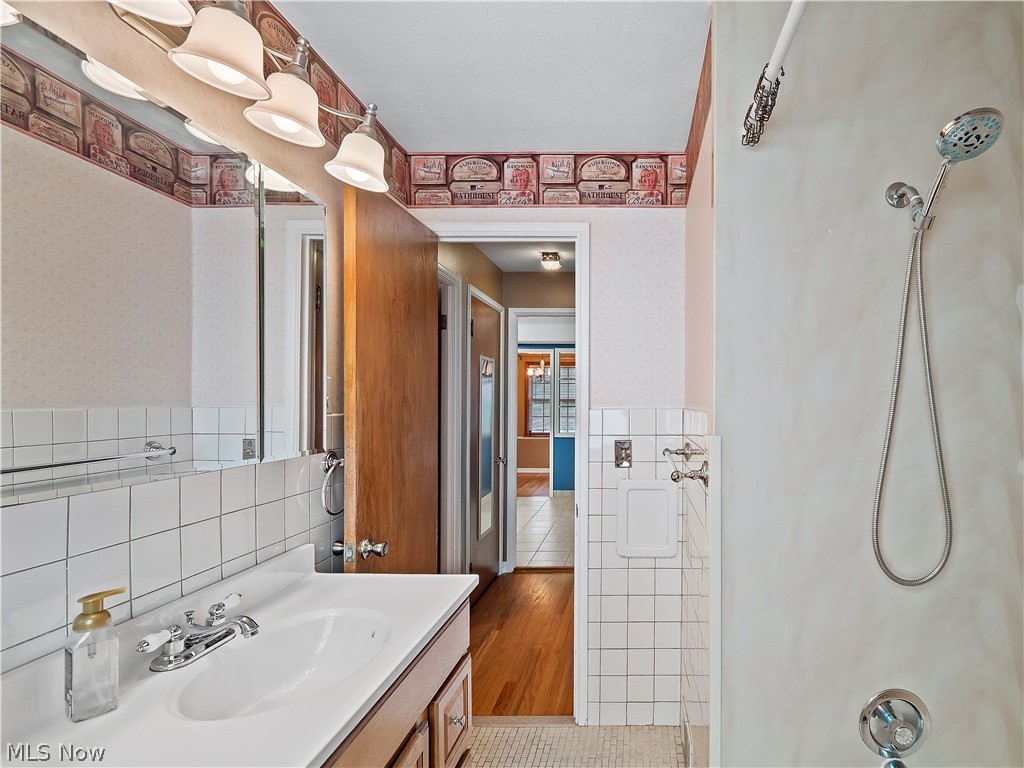 S H Kleinman Realty Cos Briar - Residential