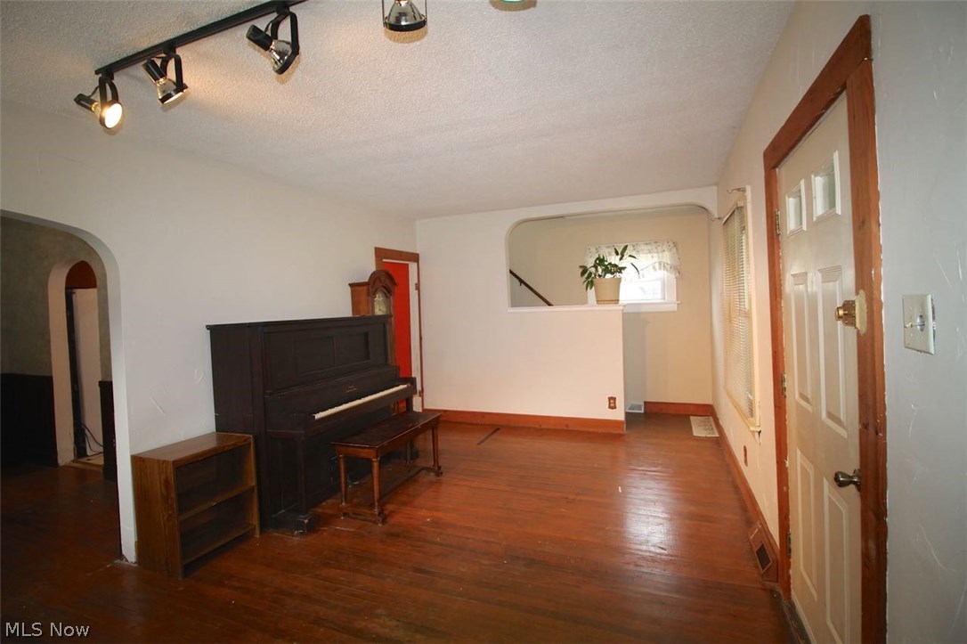 Village/Boston Heights - Residential