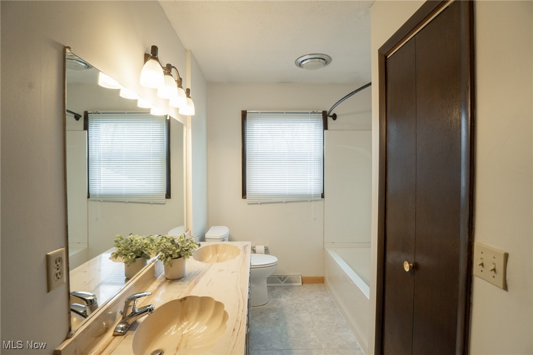 Tallmadge 15 - Residential