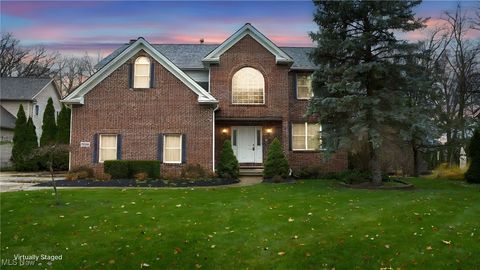 16096 Heatherwood Court Strongsville OH 44149