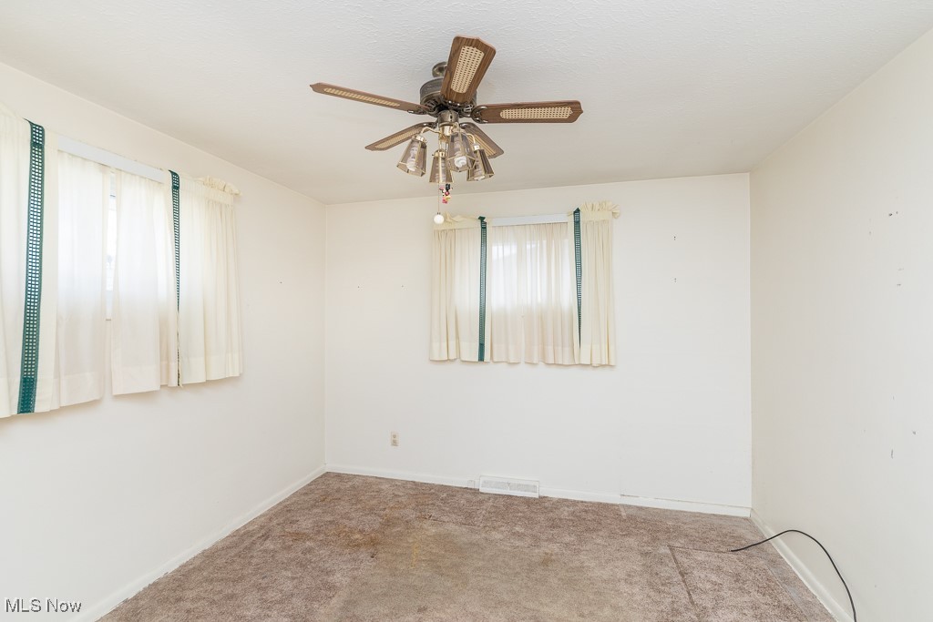 8218 Newport Avenue, Parma, Ohio image 14