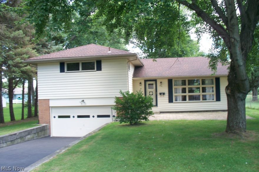 This must see spacious well kept split level sits on 0.48 acre city lot.  Large living room plus family room with walk-out door &  approx. 25x25 partial basement on lower level.  Eat-in Kitchen, dining room, 3 bedrooms, full bath off master bedroom, main bath on second level and half bath in lower level, attached approx 18x25 2-car garage, front & small back patio areas.  Call for an appointment to see.