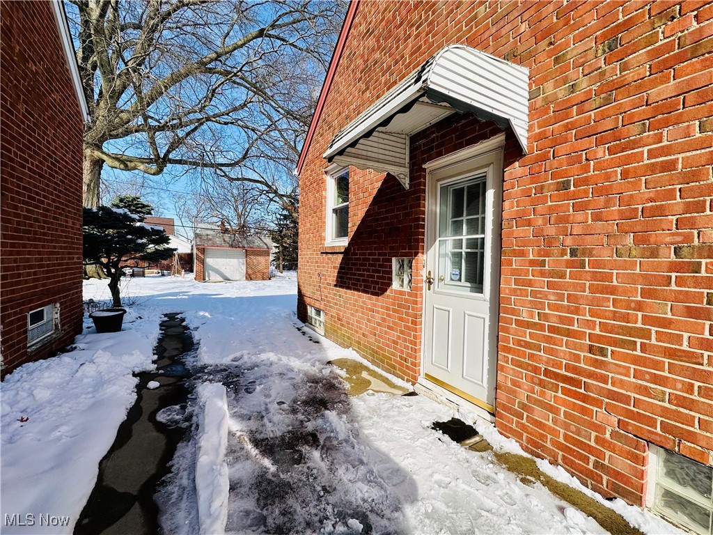 3330 Grovewood Avenue, Parma, Ohio image 41