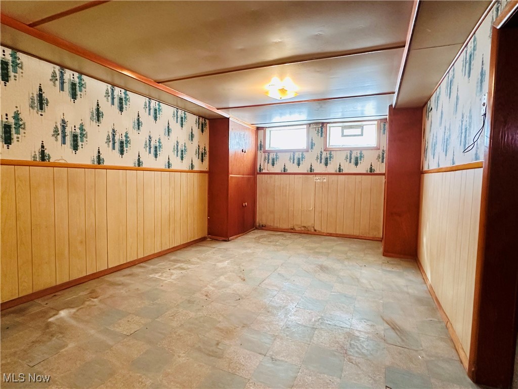 3330 Grovewood Avenue, Parma, Ohio image 32